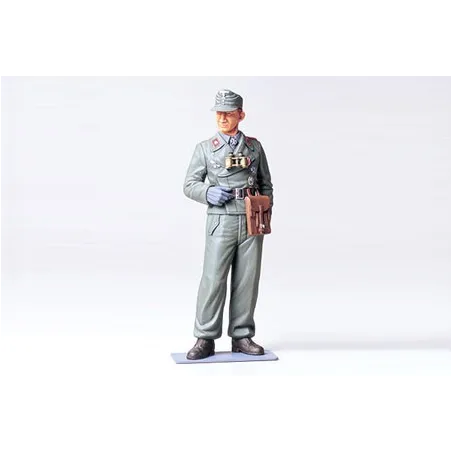 TAMIYA 1/16 WEHRMACHT TANK CREWMAN