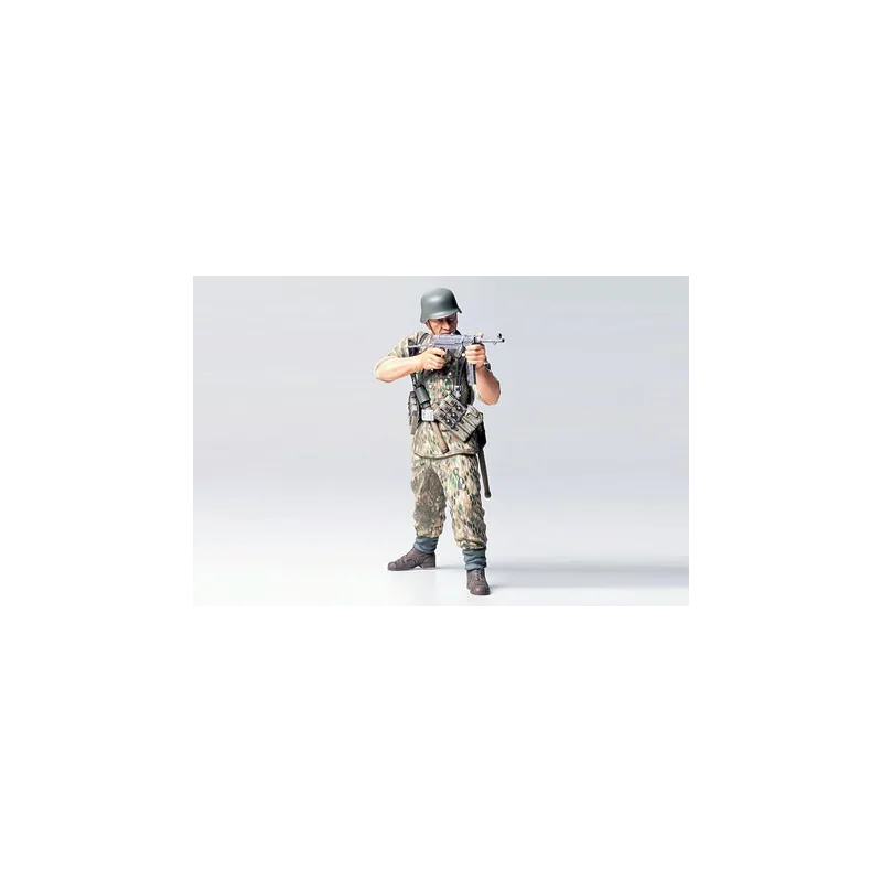 TAMIYA 1/16 WWII GERMAN INFANTRYMAN - ELITE