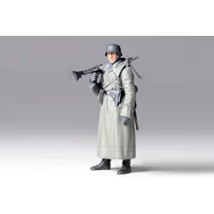 TAMIYA GER. MACHINE GUNNER (GREATCOAT)