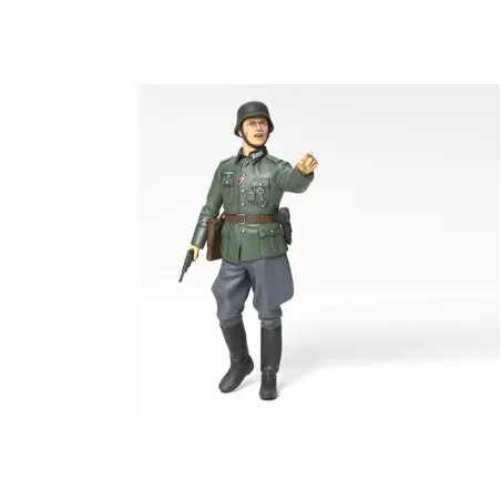 TAMIYA 1/16 GERMAN FIELD COMMANDER
