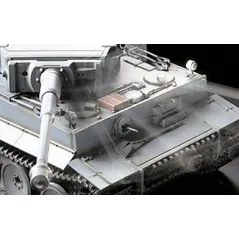TAMIYA R/C TIGER TANK W/OPTION KIT