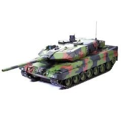 TAMIYA R/C LEOPARD 2 A6 WITH OPTION KIT