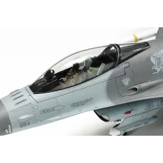 TAMIYA F-16CJ BLOCK 50 WITH FULL EQUIPMENT