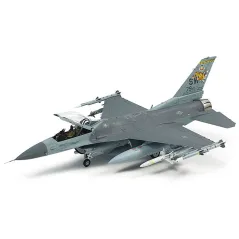 TAMIYA F-16CJ BLOCK 50 WITH FULL EQUIPMENT