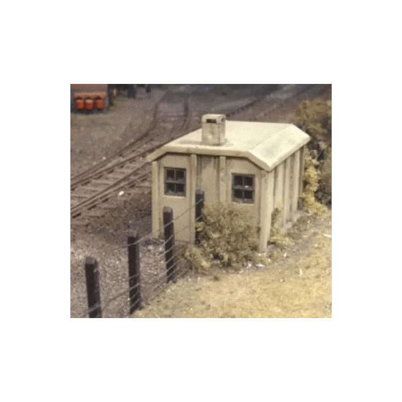 RATIO 518 CONCRETE LINESIDE HUTS (PK2) PLASTIC KIT OO GAUGE