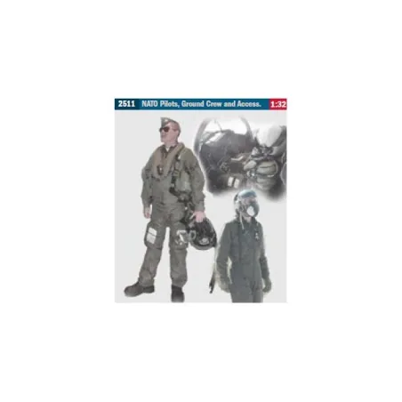 ITALERI PILOTS GROUND CREW AND ACCESSORIES
