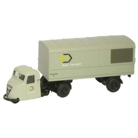 Oxford Diecast Scammell Scarab Van Trailer Railfreight