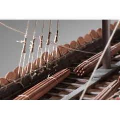 D005 – Viking Longship (1:35)