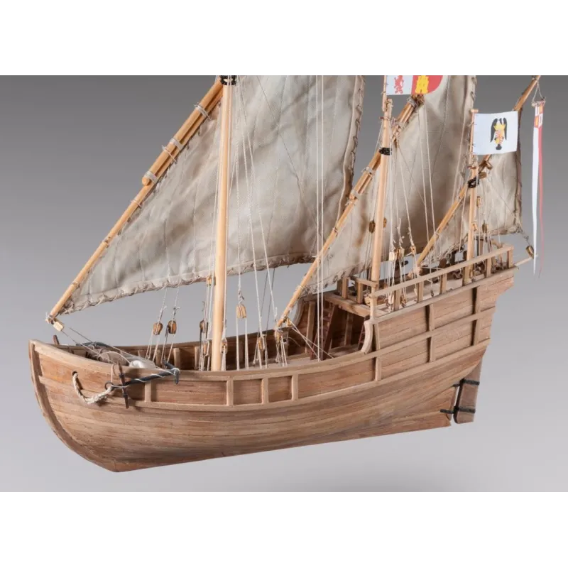 D012 – Nina (1:72) D012 – Nina (1:72)