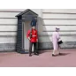 Revell 02800 Queen's Guard (1:16 scale) Revell 02800 Queen's Guard (1:16 scale)