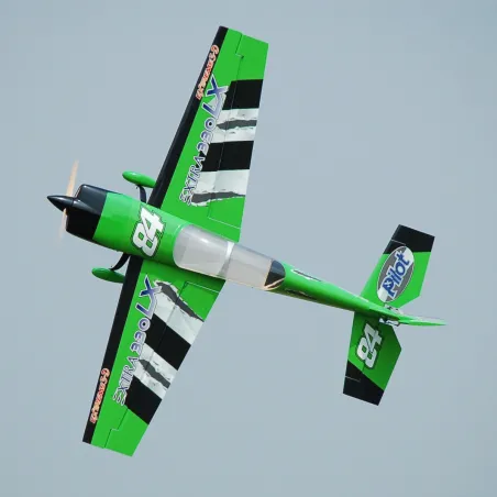 EXTRA-330LX 103IN (CF) GREEN/BLK LX-05