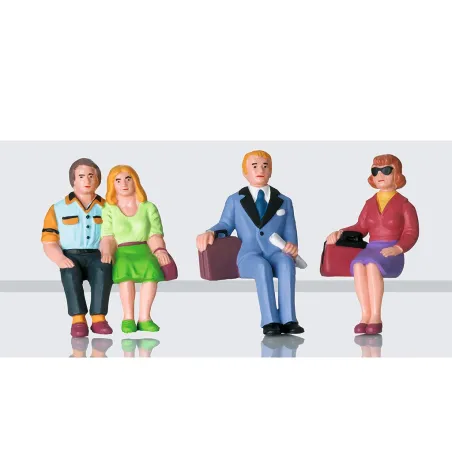 LGB Set of Seated Passenger Figures