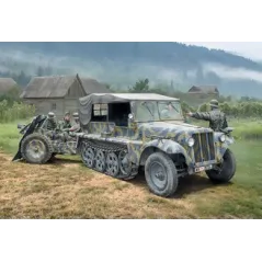 ITALERI SD KFZ 10 Demag with LE IG18 & Crew