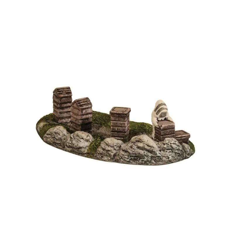 HARBURN HOBBIES Bee-Keeper & 4 Hives On A Scenic Base OO Gauge CG239