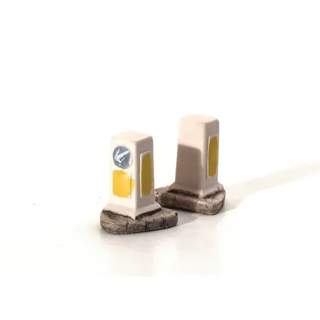 HARBURN HOBBIES Modern Keep Left signs OO Gauge SS382