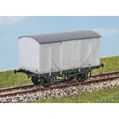 PARKSIDE BR 10Ton Insulated Meat Van OO Gauge PC09A