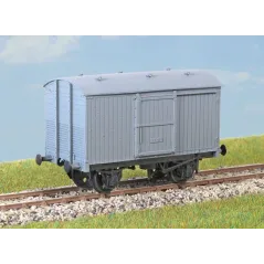 PARKSIDE LNER 12 Ton Fruit Van OO Gauge PC62