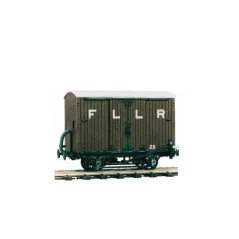 Peco 4 Wheel Box Van O-16.5 Gauge OR-25