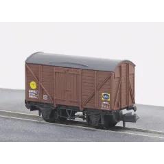 Peco Box Van, Banana (Fyffes), No.B881234 N Gauge NR-50C 