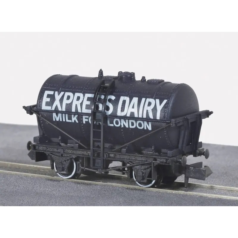 Peco Milk Tank Wagon, Express Dairies N Gauge NR-P168