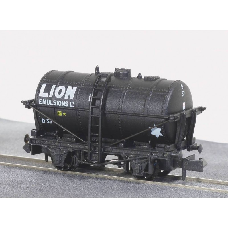 Peco Lion Emulsions Tank Wagon, Black N Gauge NR-P177