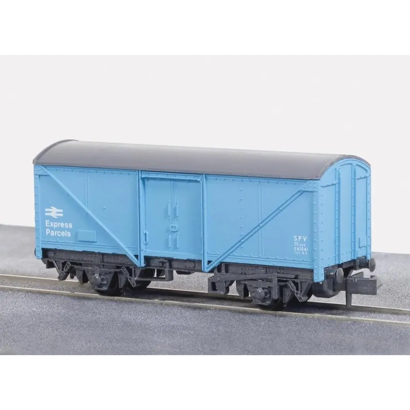 Peco Parcels Van, BR, light blue N Gauge NR-9B