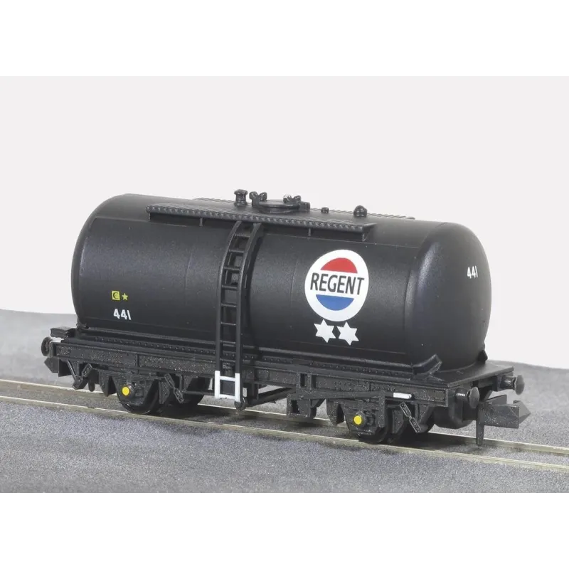 Peco Tank Wagon (type C), Regent Oil, black N Gauge NR-P77