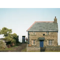 WILLS KITS Farm Cottage Scene OO/HO Gauge CK10