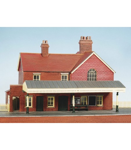 WILLS KITS Country Station, Brick Built, With Platform OO/HO Gauge CK16
