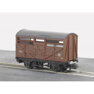 Peco Cattle Truck, BRBrown, B892080 N Gauge NR-45B (A)