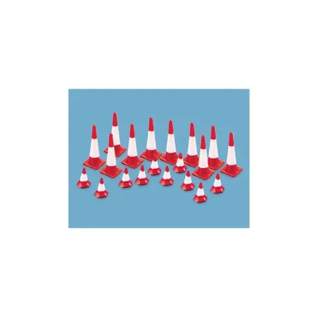 Peco Traffic Cones (Large & small) oo Gauge peco5008